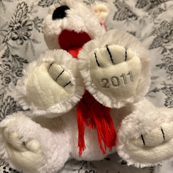 Collectible Target Holiday 2011 Bullseye Dog Plush 🎯 🐶 - Picture 3 of 6